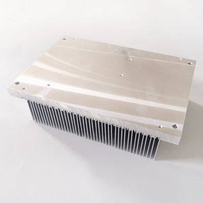 IGBT Antirust Duży aluminiowy radiator Elementy elektroniczne Rozstaw 4 mm