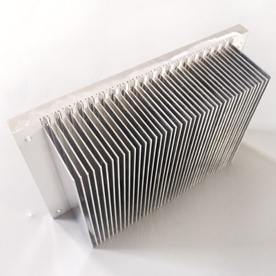 IGBT Antirust Duży aluminiowy radiator Elementy elektroniczne Rozstaw 4 mm